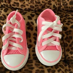 Sold-Pink Converse-Size 6 Toddler